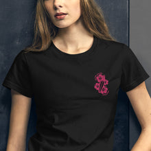 Carregar imagem no visualizador da galeria, Live Free Live Now Women&#39;s short sleeve - Fuchsia Embroidery