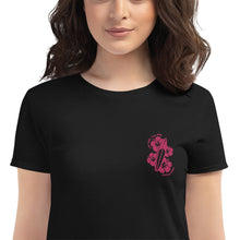 Cargar imagen en el visor de la galería, Live Free Live Now Women&#39;s short sleeve - Fuchsia Embroidery